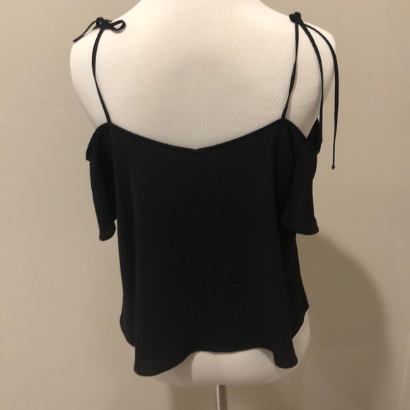 ✨Topshop Off the Shoulder Blouse✨ - Picture 4 of 5